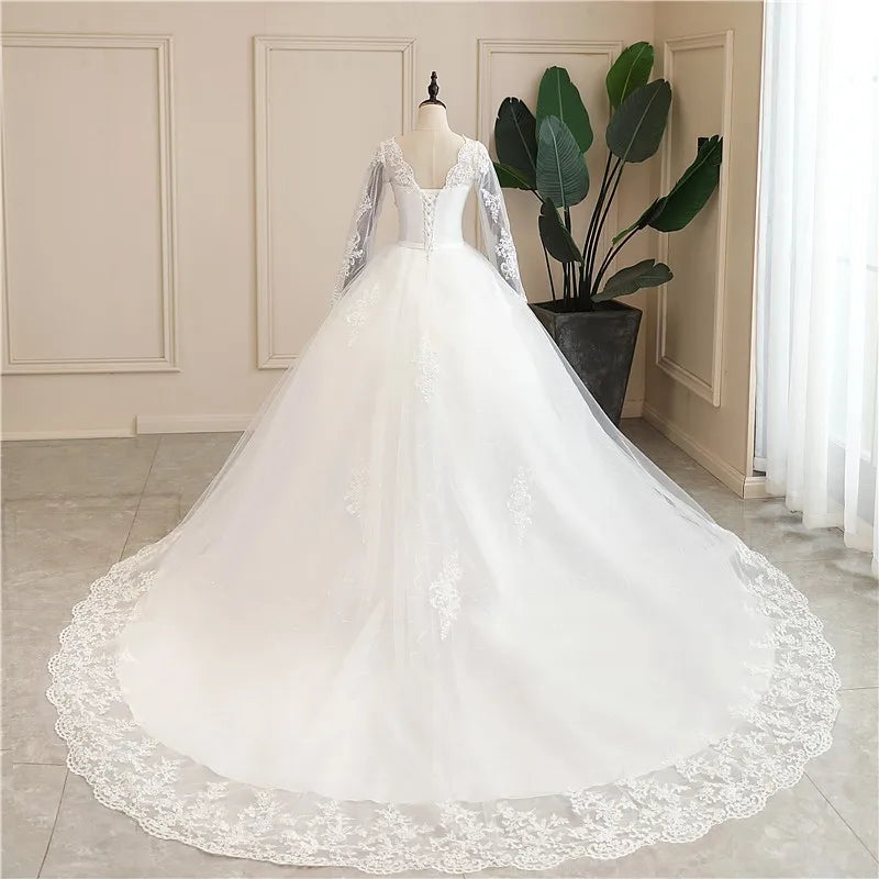 Wedding Dress The Elegant Half Sleeve Sexy V-neck Court Train Ball Gown Princess Vintage Lace Wedding Dresses Plus Size