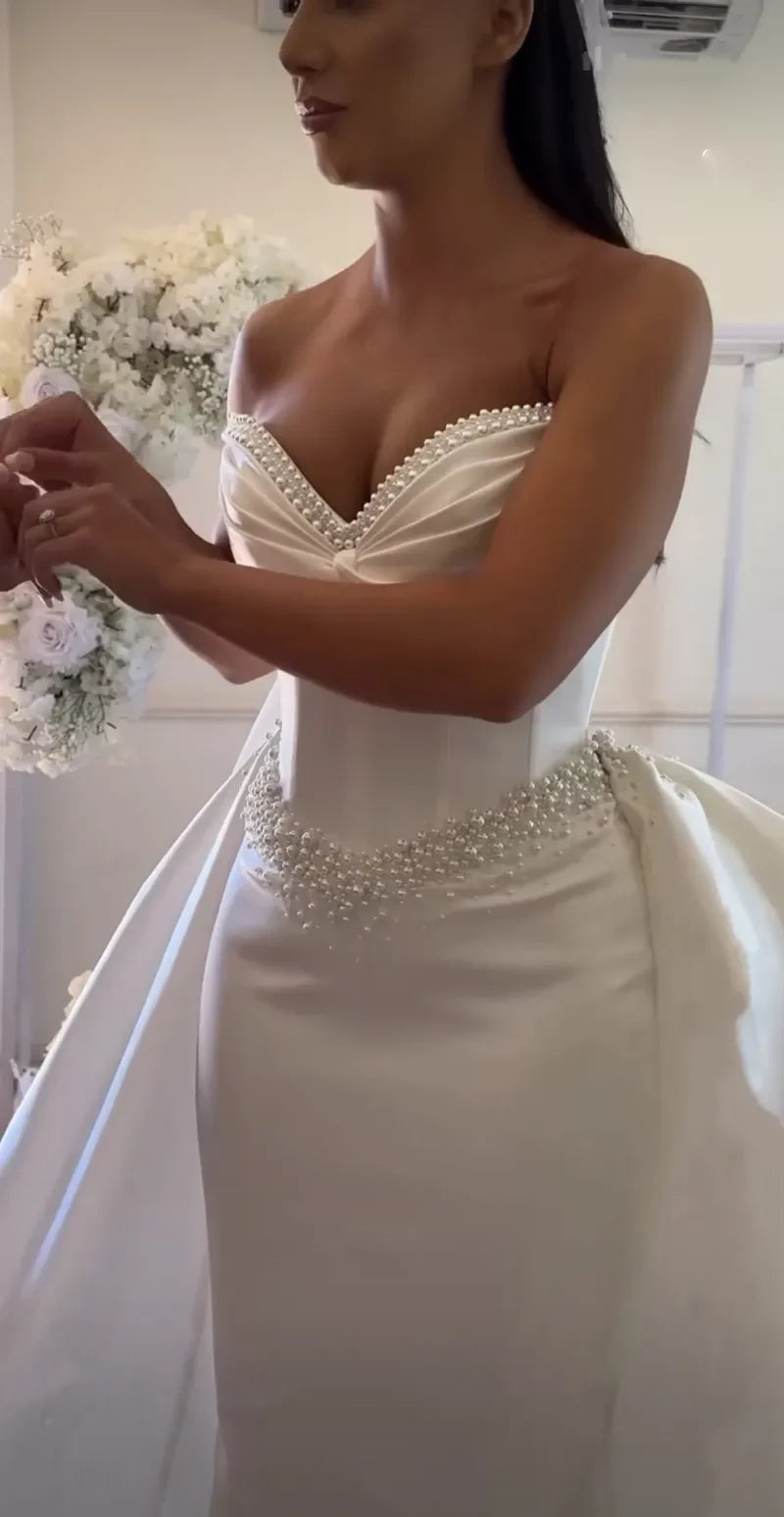Customized New Elegant Mermaid Pearl And Detachable Train White Wedding Dress Sweetheart Bareback Sexy Princess Bridal Dress