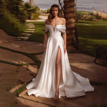 Stunning Strapless Neckline Satin Wedding Gown Modest A Line Wedding Dress For Bride Customized Sweep Train Vestido De Noival