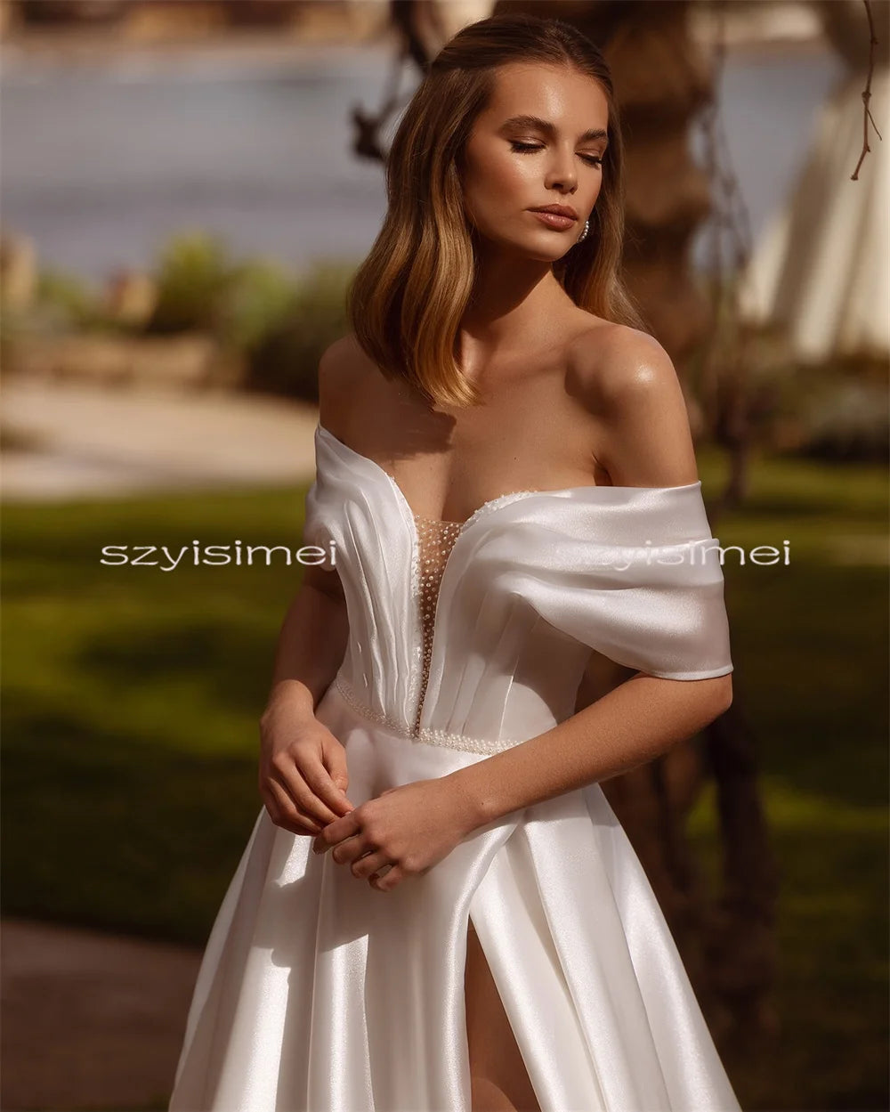 Stunning Strapless Neckline Satin Wedding Gown Modest A Line Wedding Dress For Bride Customized Sweep Train Vestido De Noival