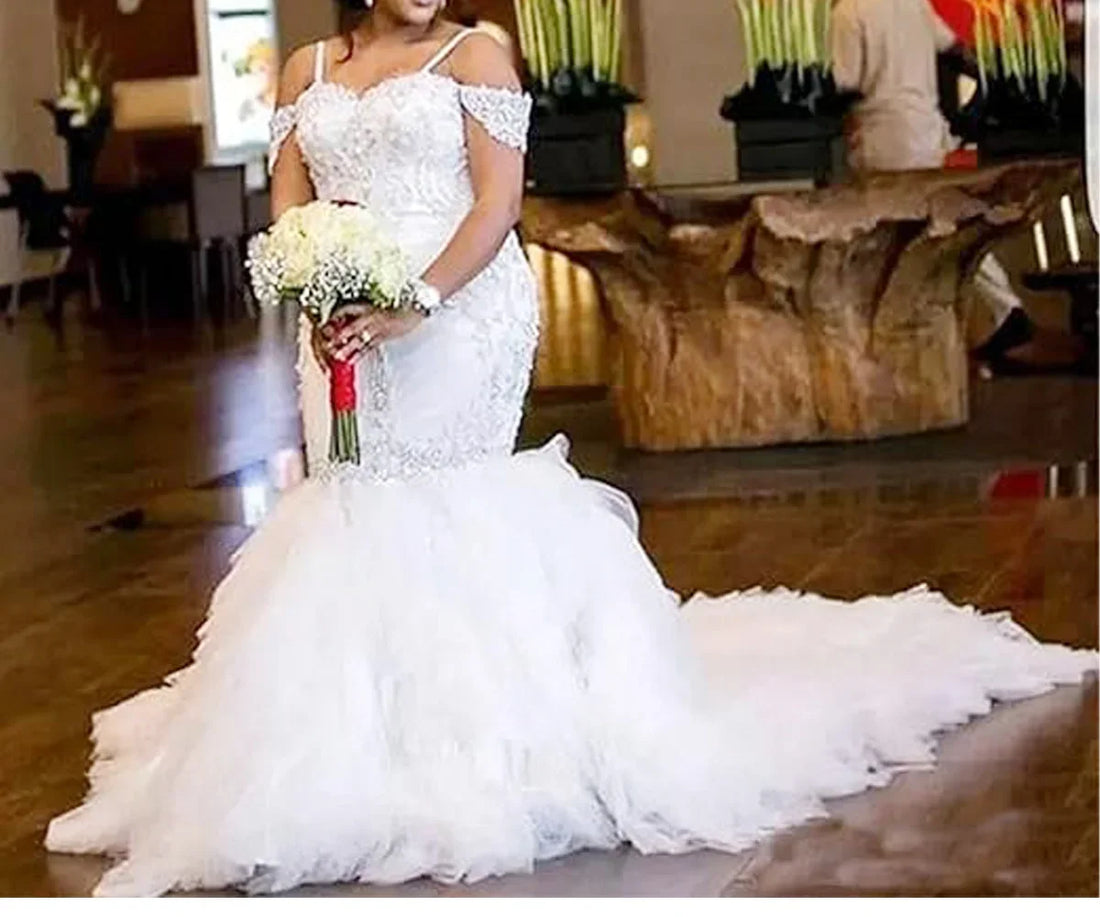 2025 New Luxury Mermaid Princess Wedding Dress Sexy Off Shoulder Sleeve Italian Strap Beaded Lace Beach Bridal Dress Customized