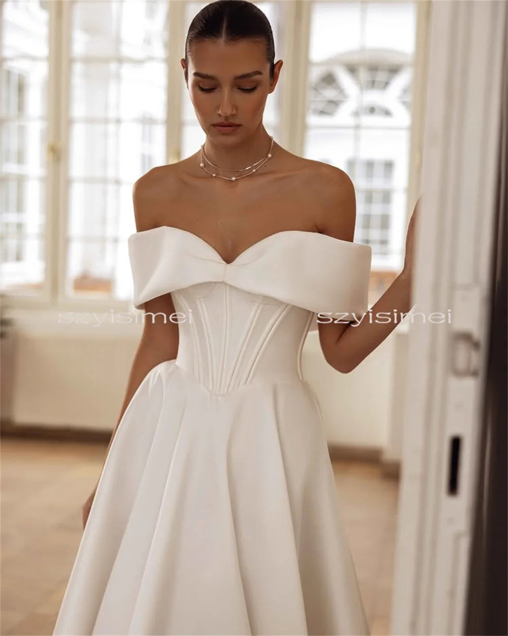Stunning Strapless Neckline Satin Wedding Gown Modest A Line Wedding Dress For Bride Customized Sweep Train Vestido De Noival