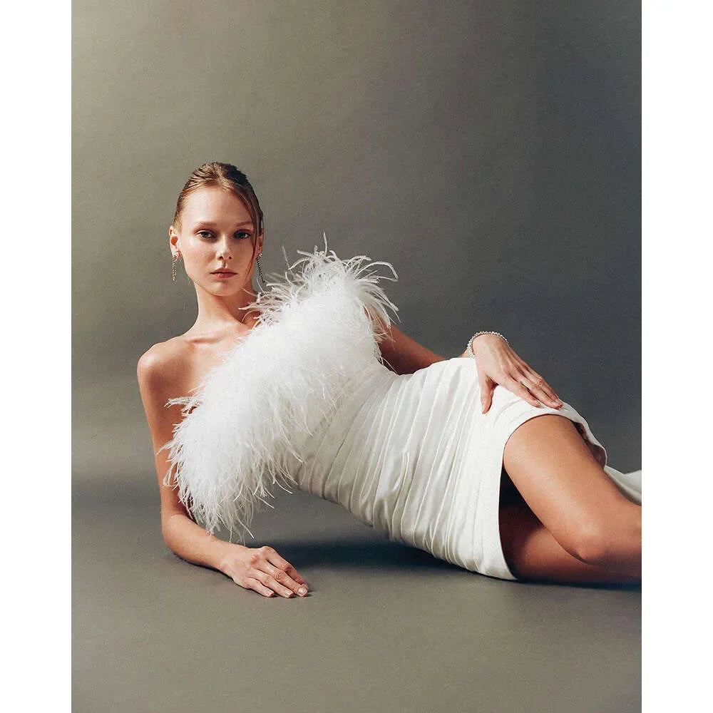 Customized Sexy Tight Pleated Feather Princess Wedding Dress With Sleeveless Backless And Detachable Skirt Bridal Party Dress