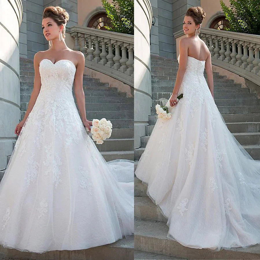 Romantic Lace Sweetheart Neckline A-line Wedding Dress Strapless Crystals Bridal Gowns robe de mariee princesse de luxe